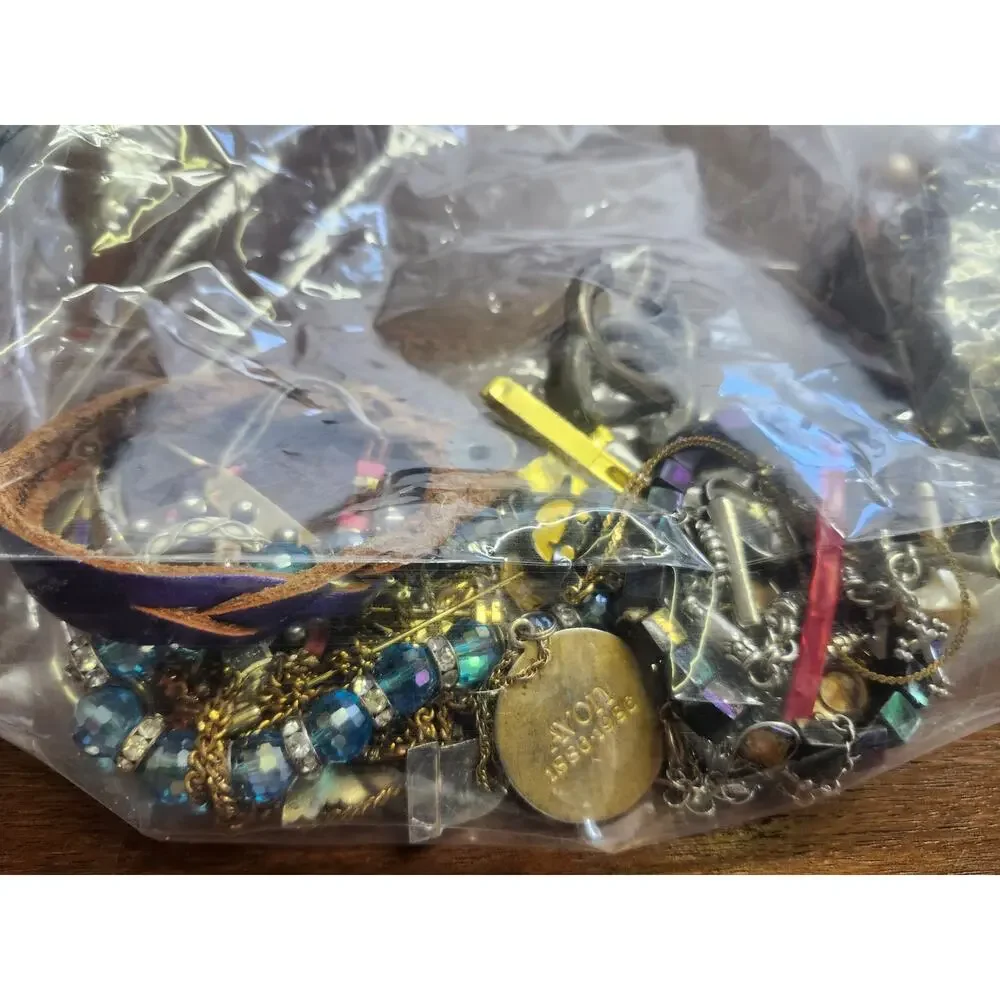 Craft jewelry vint broken wearable lot 1lb